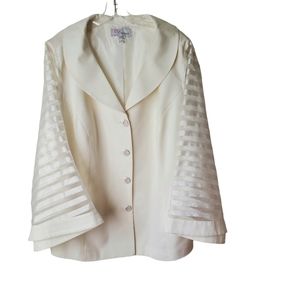 Women’s Ey Boutique Off White 2 Piece Suit, Size 24W